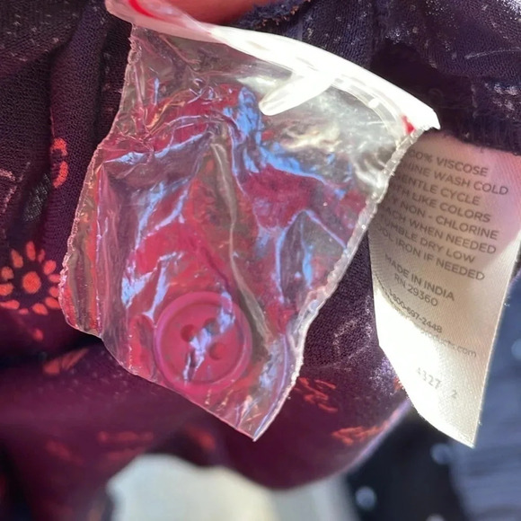 Dip Dark Blue Coral Floral Medallion Long Sleeved Blouse - Picture 9 of 10